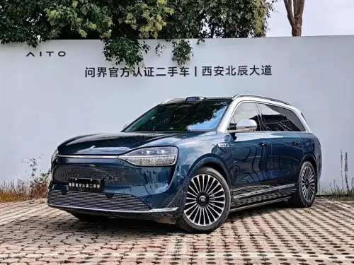 AITO M9, 2025