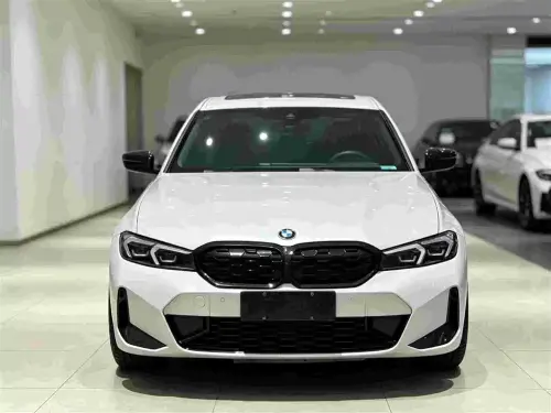 BMW 3-Series, 2023