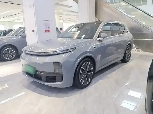 Li Auto L8, 2025