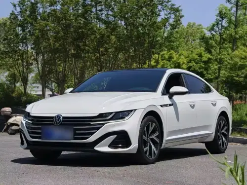 Volkswagen CC, 2024