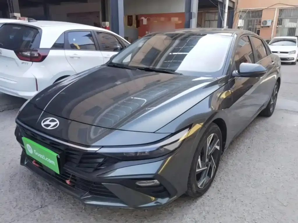 Hyundai Elantra, 2024