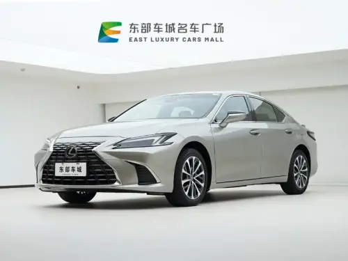 Lexus ES, 2025