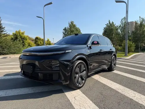 Li Auto L7, 2025