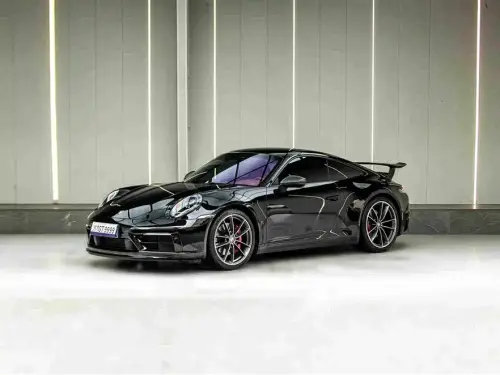 Porsche 911, 2024