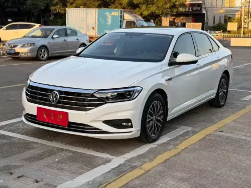 Volkswagen Sagitar, 2020