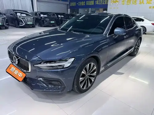 Volvo S60, 2023