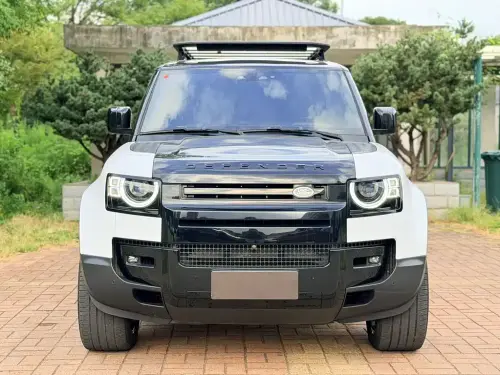 Land Rover Defender, 2020