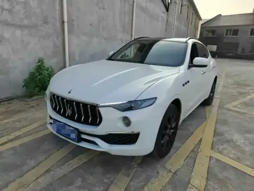 Maserati Levante, 2022