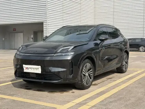 Lynk & Co 08, 2024