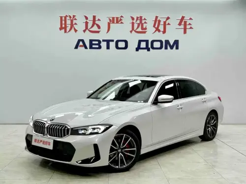 BMW 3-Series, 2022