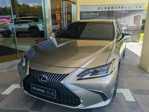Lexus ES, 2021