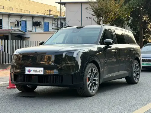 Lynk & Co 900, 2025