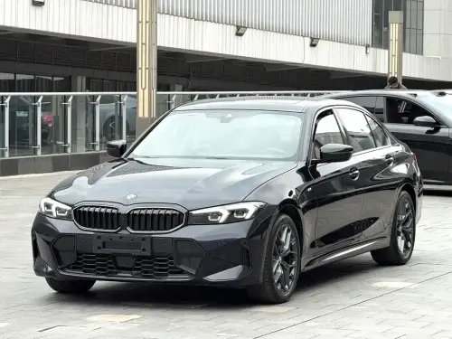 BMW 3-Series, 2025