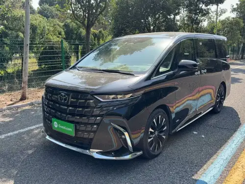 Toyota Alphard, 2026