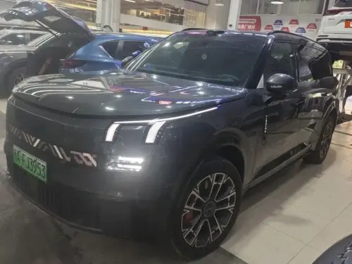 Lynk & Co 900, 2026