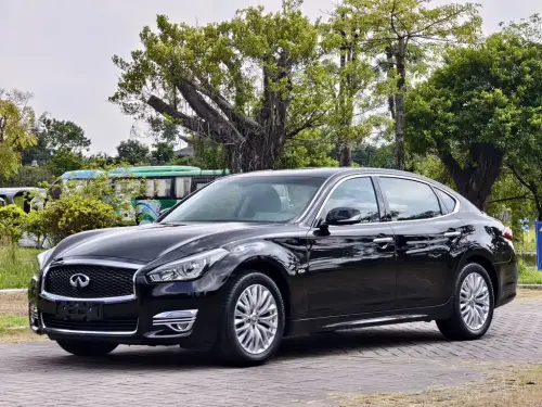 Infiniti Q70, 2020