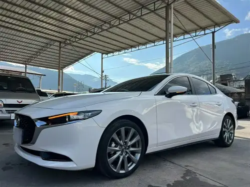 Mazda Mazda3 Axela, 2024