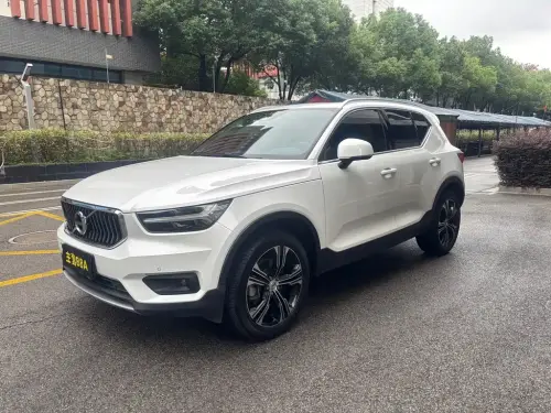 Volvo XC40, 2021