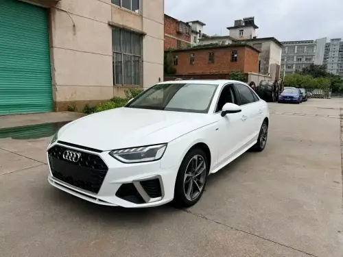 Audi A4, 2021