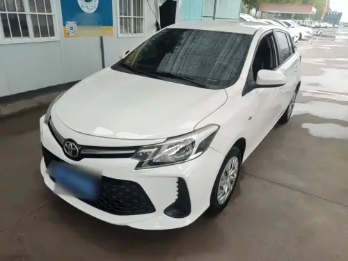 Toyota Vios FS, 2022