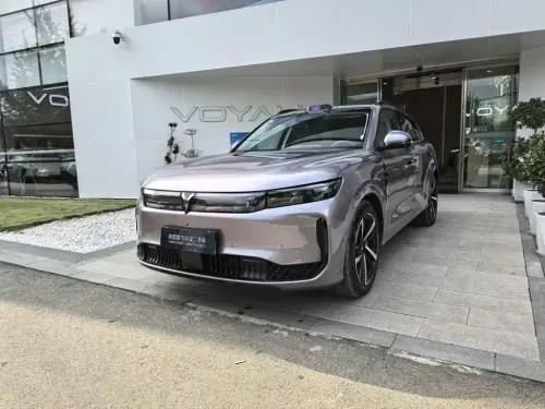 Voyah FREE, 2025