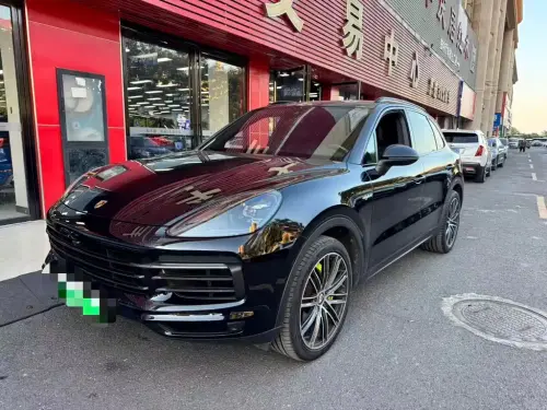Porsche Cayenne, 2022