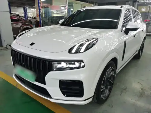 Lynk & Co 09, 2022