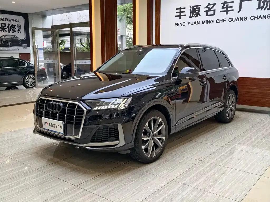 Audi 奥迪Q7, 2021
