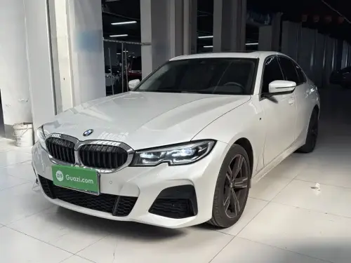 BMW 3-Series, 2022