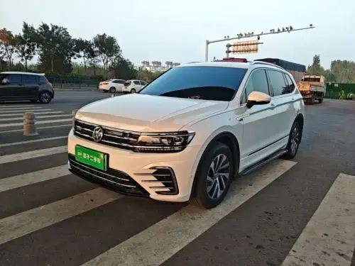 Volkswagen Tiguan, 2020