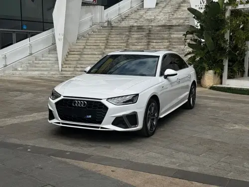 Audi A4, 2021