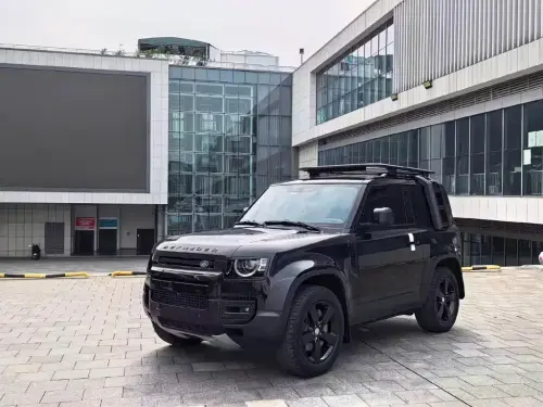 Land Rover Defender, 2023