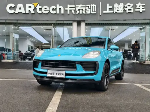Porsche Macan, 2022