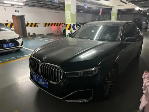 BMW 7-Series, 2021