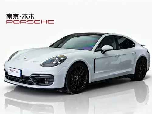 Porsche Panamera, 2023