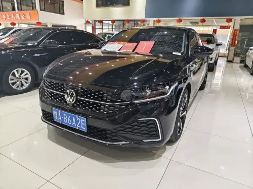 Volkswagen Passat, 2024