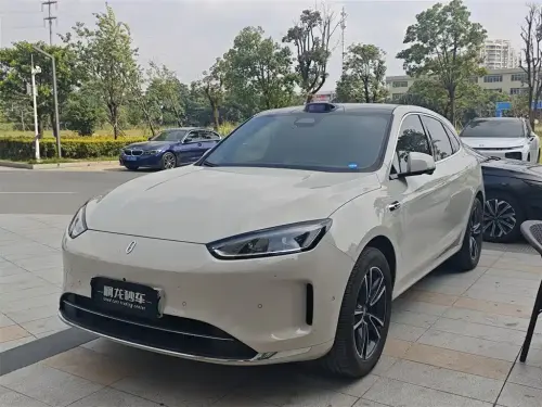 AITO M5, 2025