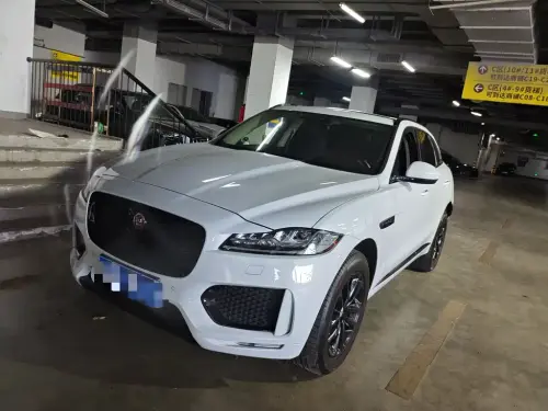 Jaguar F-PACE, 2021