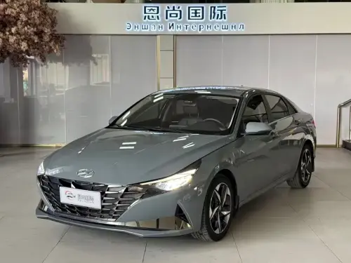 Hyundai Elantra, 2023