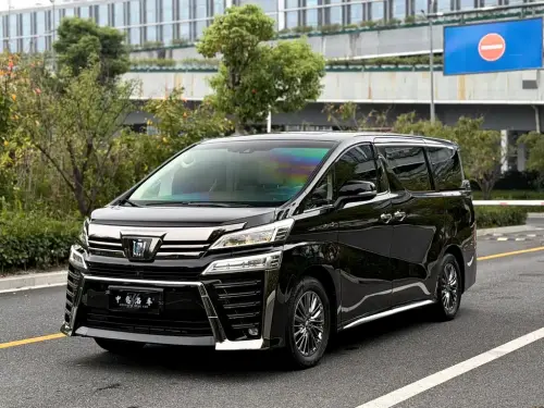 Toyota Vellfire, 2023