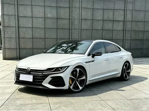 Volkswagen CC, 2023
