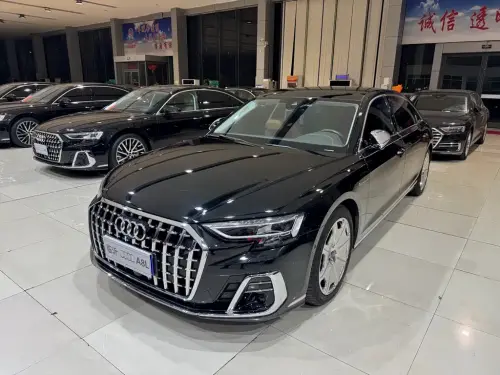 Audi A8, 2022