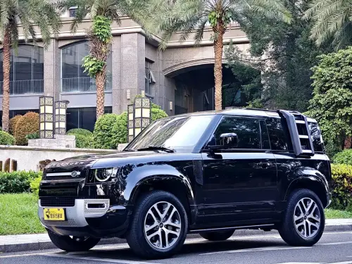 Land Rover Defender, 2023