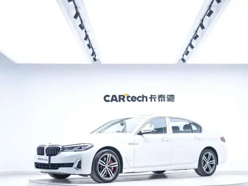 BMW 5-Series, 2021