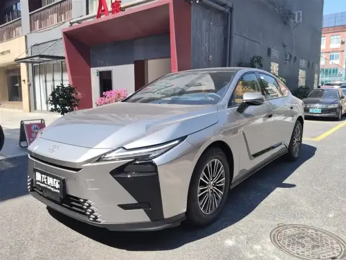 Lexus ES, 2026