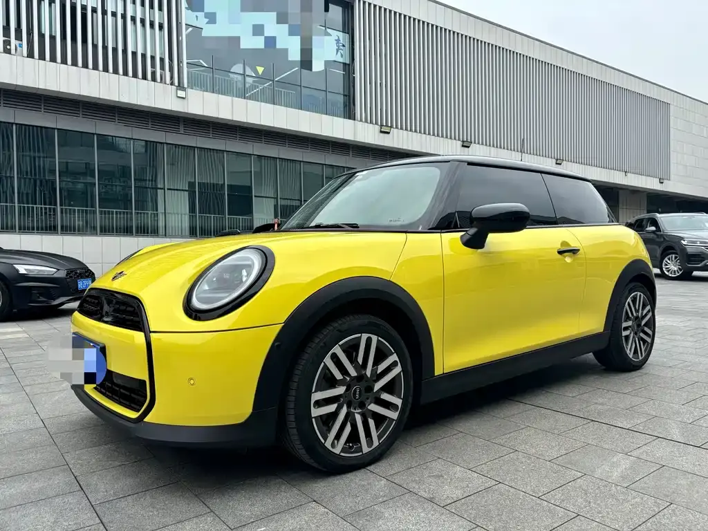 Mini MINI, 2025
