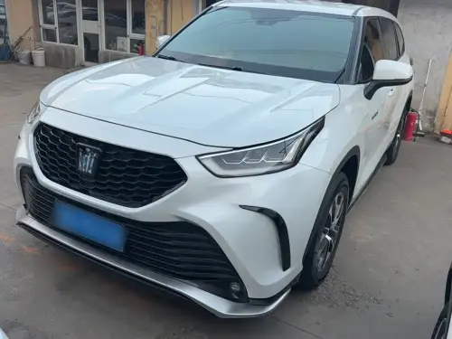 Toyota Crown Kluger, 2021