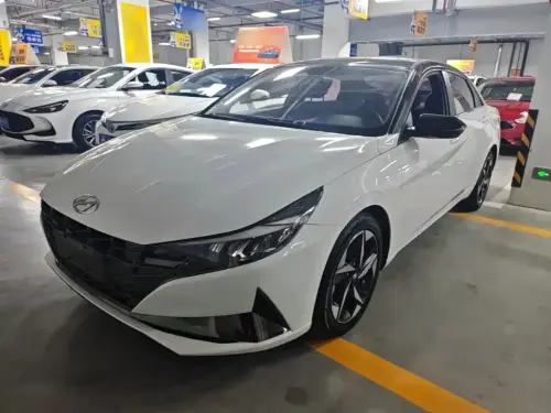Hyundai Elantra, 2021