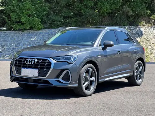 Audi Q3, 2022