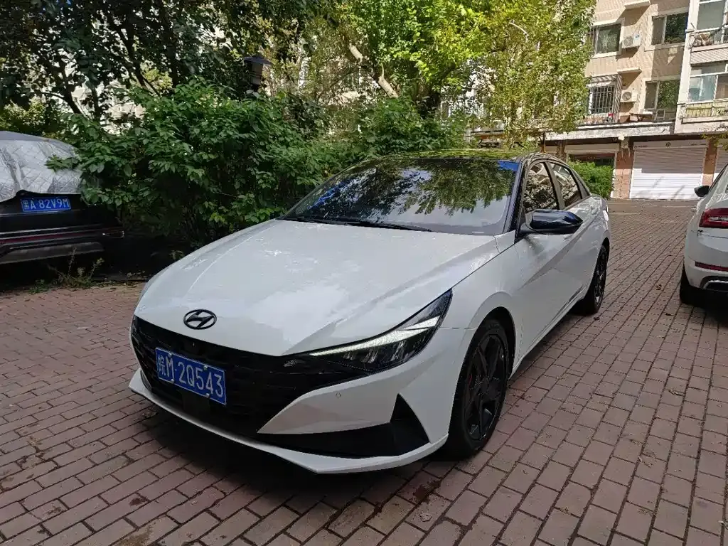 Hyundai Elantra, 2023